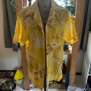 KELIIS OF HAWAII BUTTON DOWN